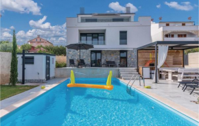 Stunning Home In Kornic With Heated Swimming Pool